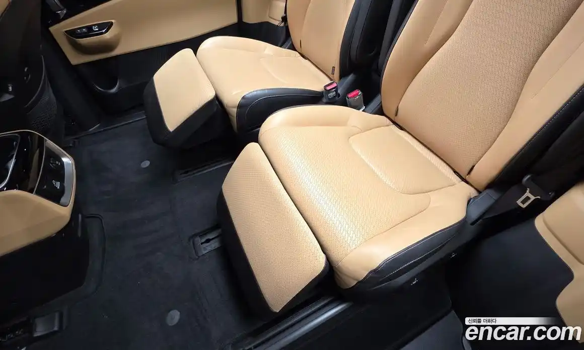 Kia Carnival 2021 2.2 автомат (гидро), фото 16