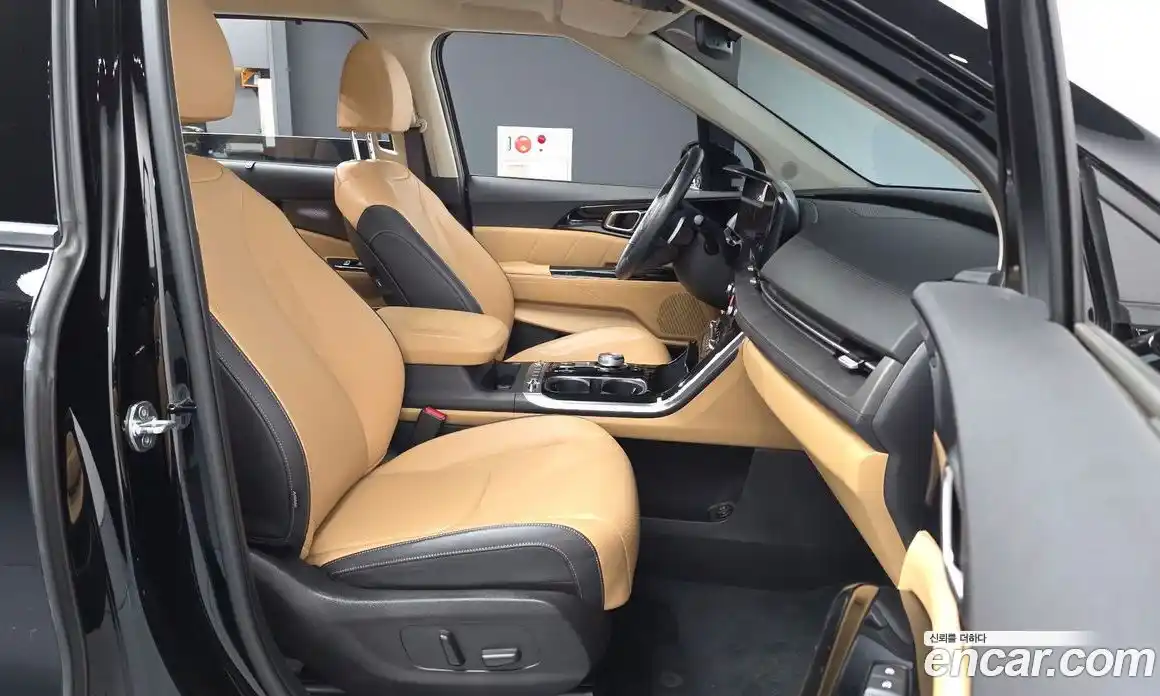 Kia Carnival 2021 2.2 автомат (гидро), фото 17