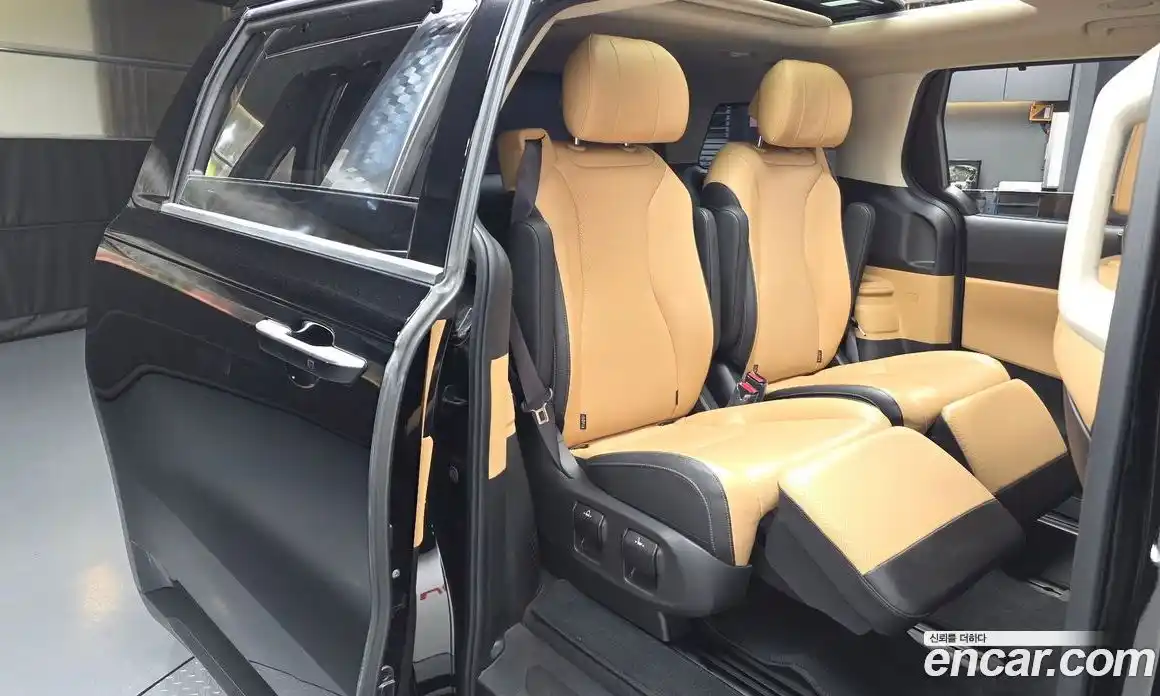 Kia Carnival 2021 2.2 автомат (гидро), фото 18