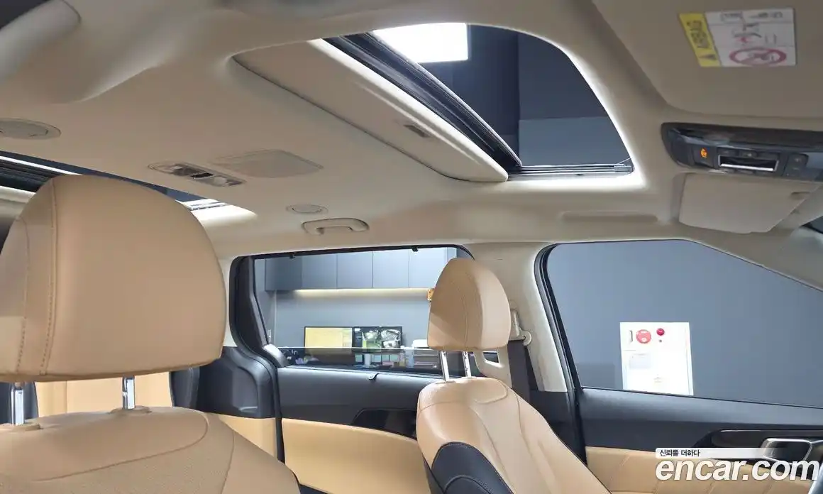 Kia Carnival 2021 2.2 автомат (гидро), фото 24
