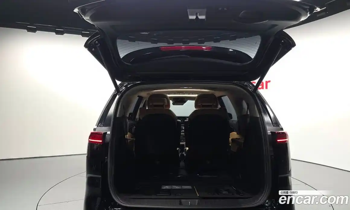 Kia Carnival 2021 2.2 автомат (гидро), фото 26