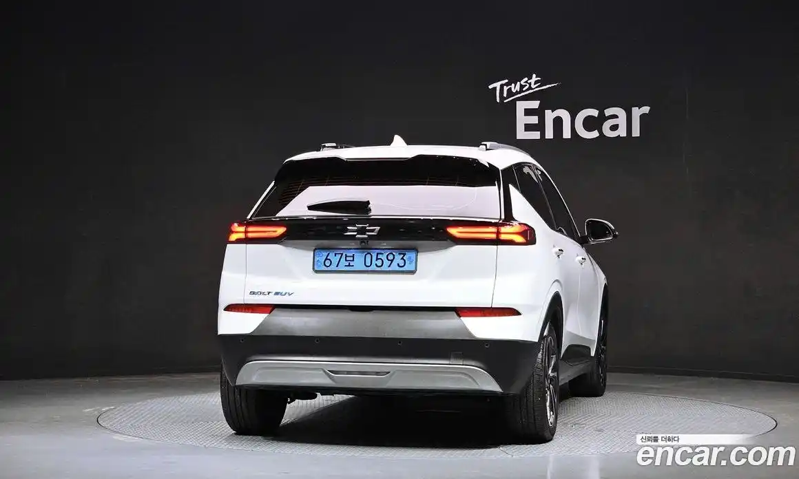 Chevrolet 볼트 EUV 2022 0.2 автомат (гидро), фото 4