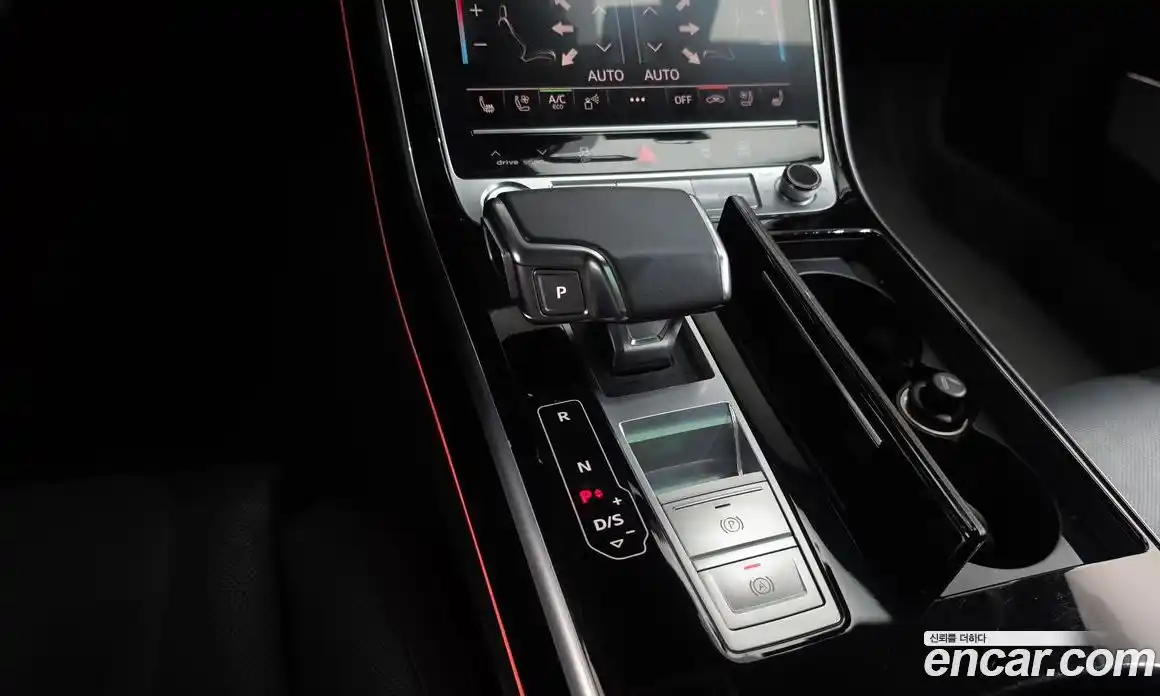 Audi A8 2019 3.0 автомат (гидро), фото 12