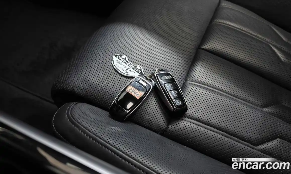 Audi A8 2019 3.0 автомат (гидро), фото 21