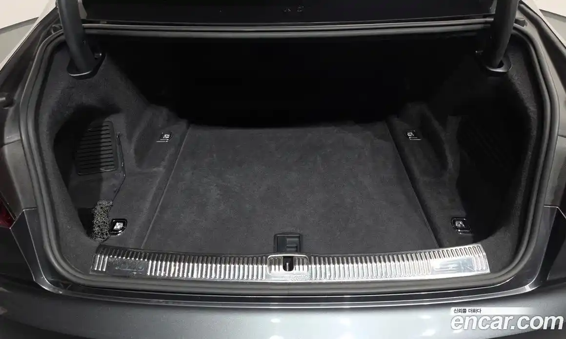 Audi A8 2019 3.0 автомат (гидро), фото 24