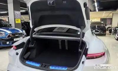 Porsche Taycan 2025 0.1 автомат (гидро), миниатюра 7