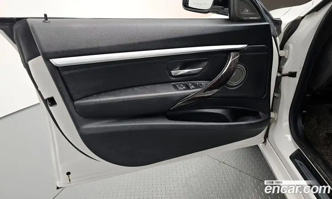 BMW 3 серия 2020 2.0 автомат (гидро), фото 14