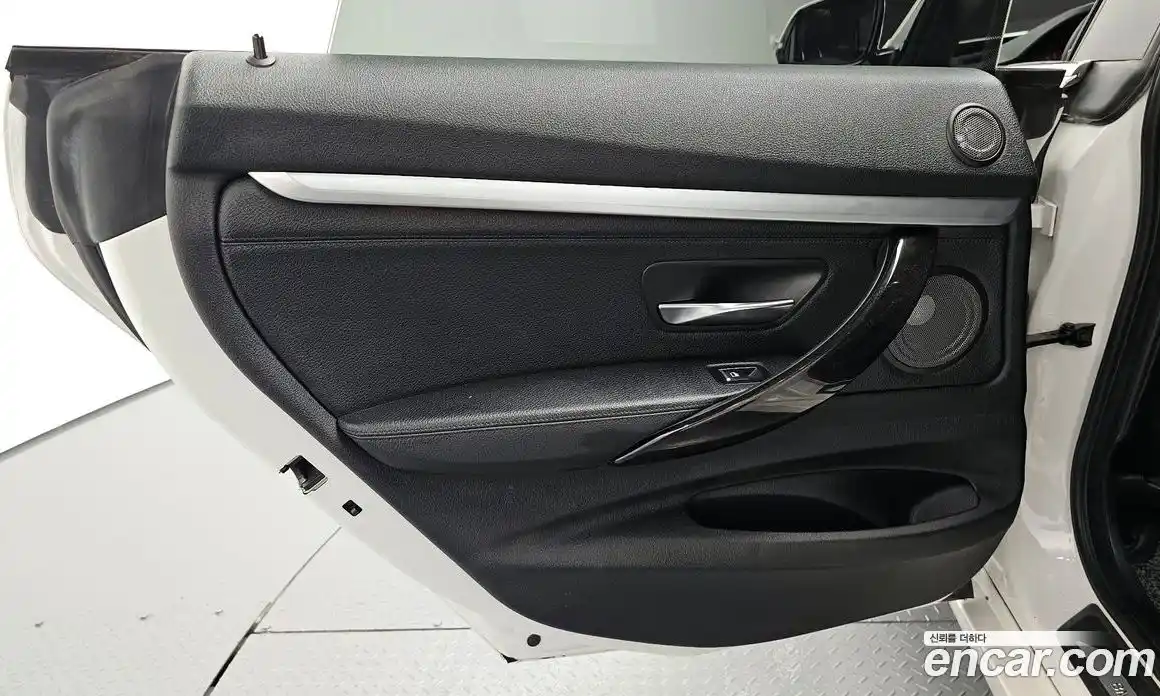 BMW 3 серия 2020 2.0 автомат (гидро), фото 15