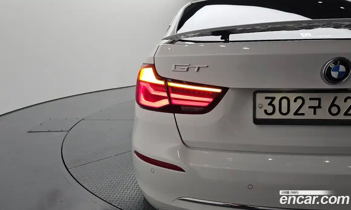 BMW 3 серия 2020 2.0 автомат (гидро), фото 9