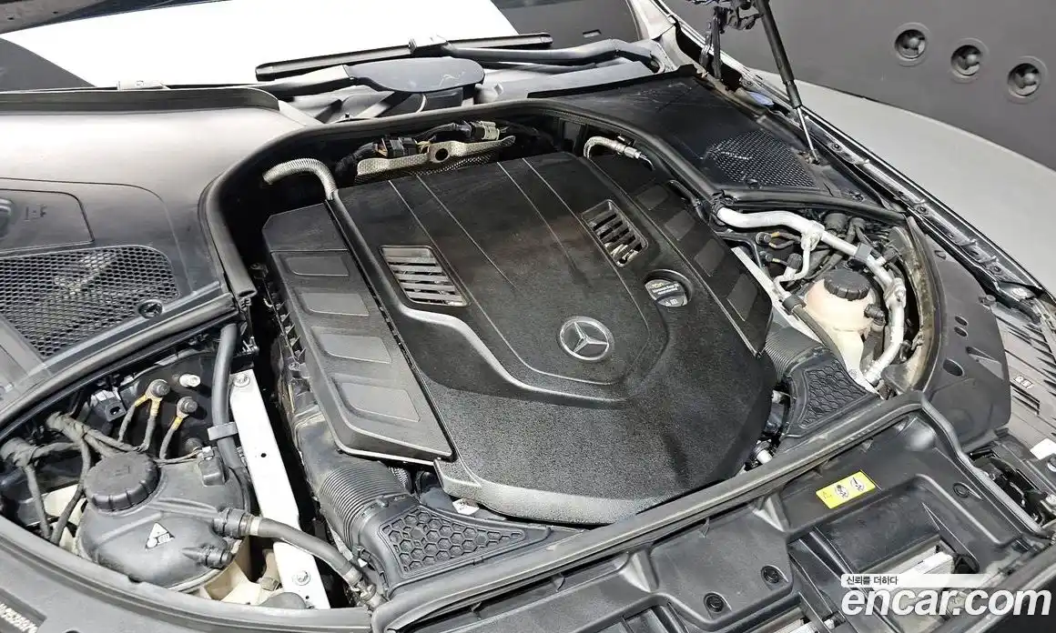 Mercedes-Benz S-Class 2021 4.0 автомат (гидро), фото 6