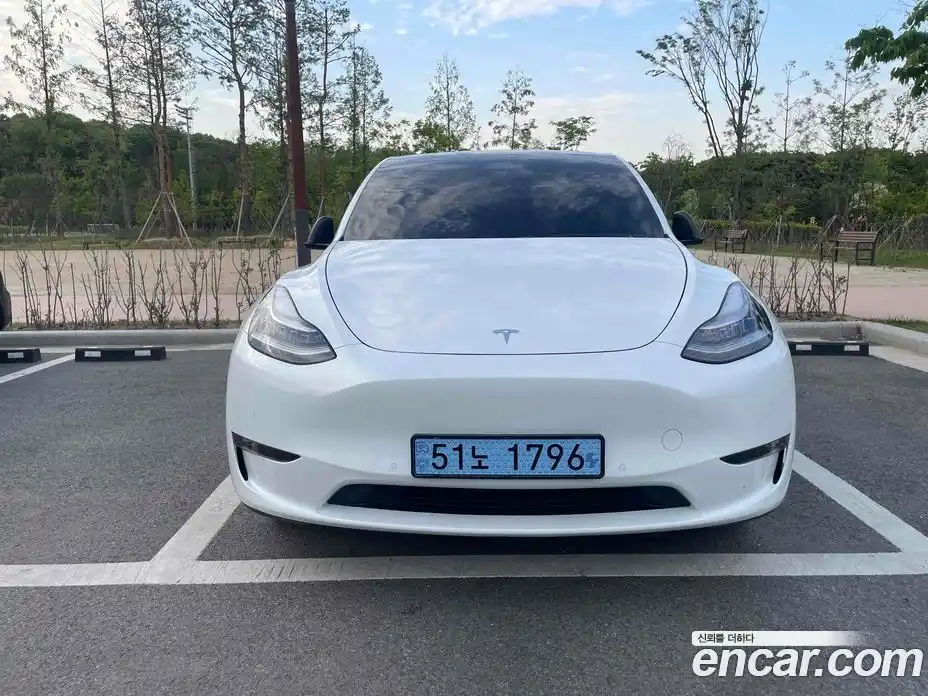 Tesla Model Y 2021 автомат (гидро), фото 1 Tesla Model Y 2021 автомат (гидро), фото 1