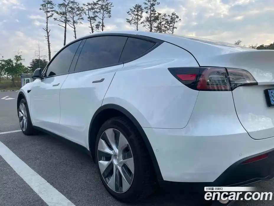 Tesla Model Y 2021 автомат (гидро), фото 5 Tesla Model Y 2021 автомат (гидро), фото 5