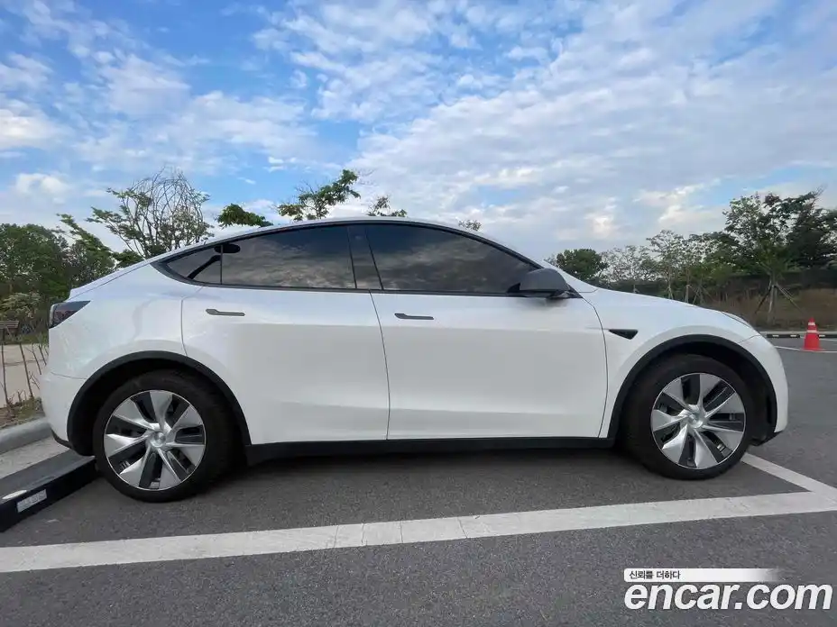 Tesla Model Y 2021 автомат (гидро), фото 7 Tesla Model Y 2021 автомат (гидро), фото 7