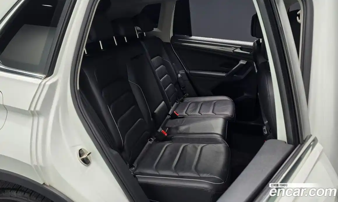 Volkswagen Tiguan 2020 2.0 автомат (гидро), фото 16