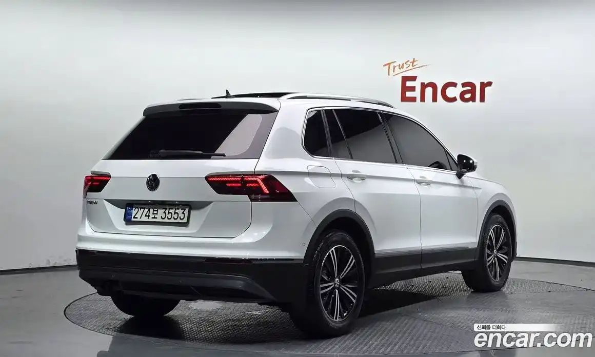 Volkswagen Tiguan 2020 2.0 автомат (гидро), фото 2