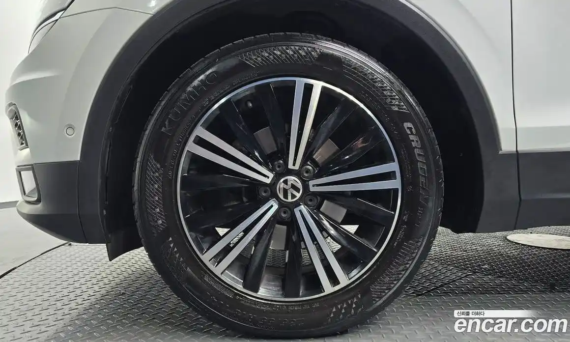 Volkswagen Tiguan 2020 2.0 автомат (гидро), фото 5