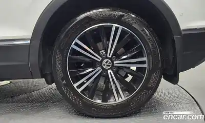 Volkswagen Tiguan 2020 2.0 автомат (гидро), миниатюра 7
