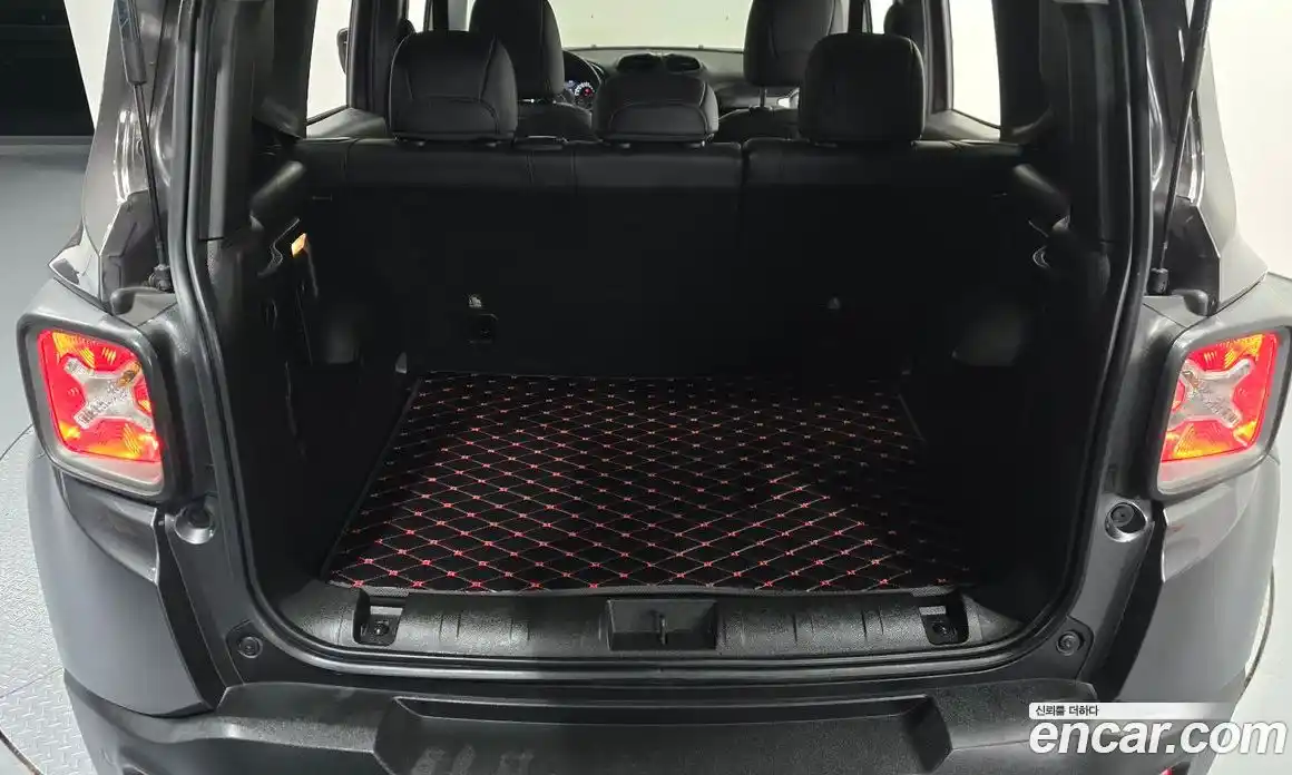Jeep Renegade 2021 2.4 автомат (гидро), фото 19