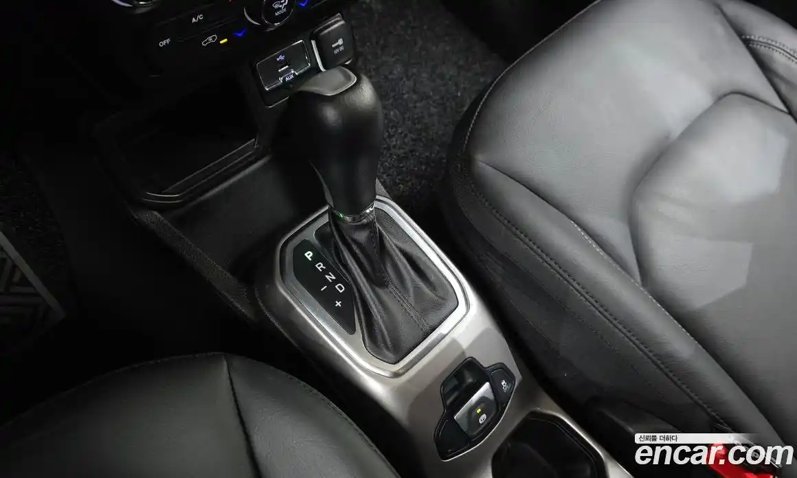 Jeep Renegade 2021 2.4 автомат (гидро), фото 9