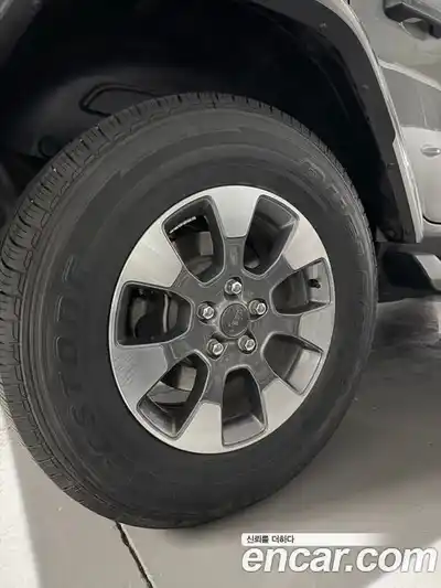 Jeep Wrangler 2021 2.0 автомат (гидро), миниатюра 6