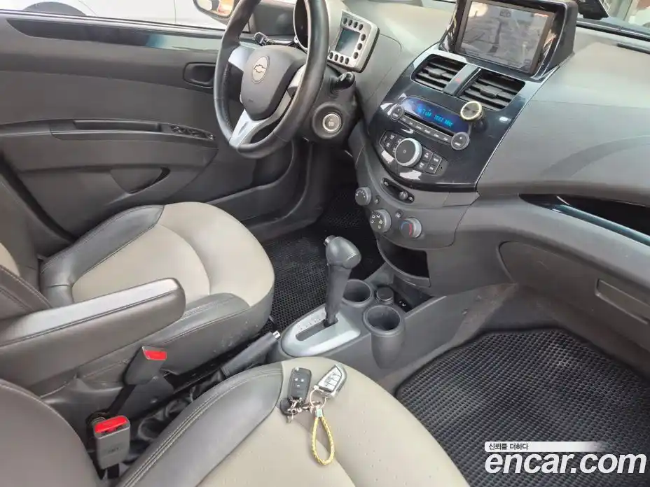 Chevrolet Spark 2012 1.0 автомат (гидро), фото 13