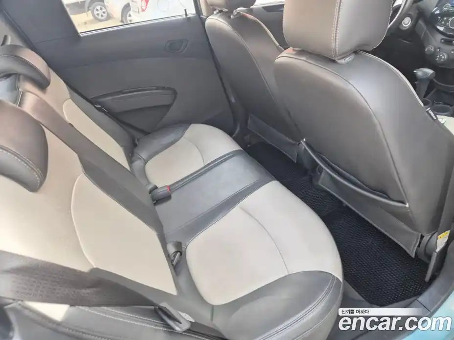Chevrolet Spark 2012 1.0 автомат (гидро), фото 10