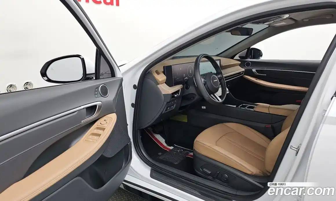 Hyundai Sonata 2025 1.6 автомат (гидро), фото 13