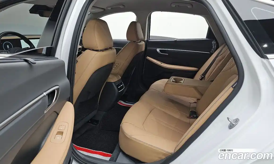 Hyundai Sonata 2025 1.6 автомат (гидро), фото 16
