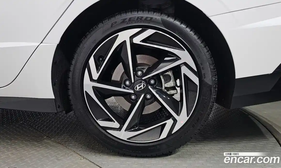 Hyundai Sonata 2025 1.6 автомат (гидро), фото 7