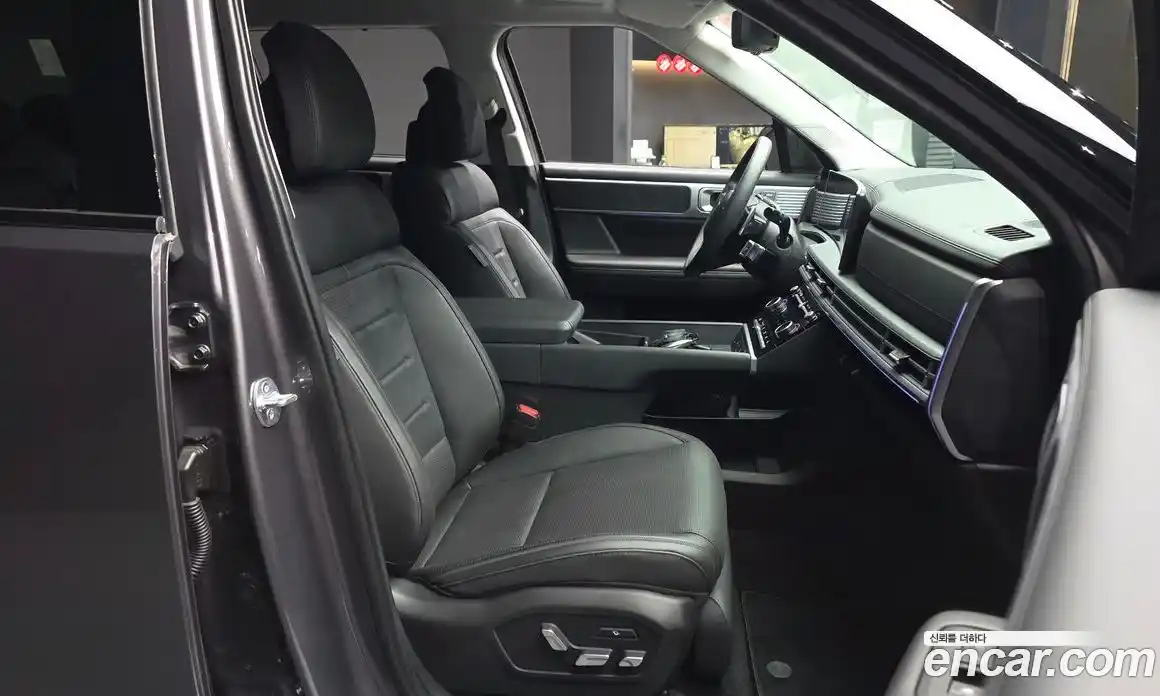 Hyundai Santa Fe 2023 2.5 автомат (гидро), фото 17