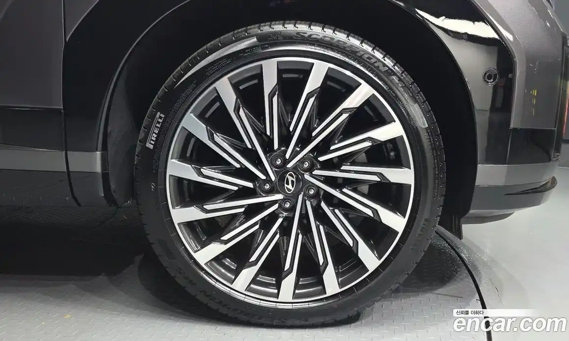 Hyundai Santa Fe 2023 2.5 автомат (гидро), фото 7