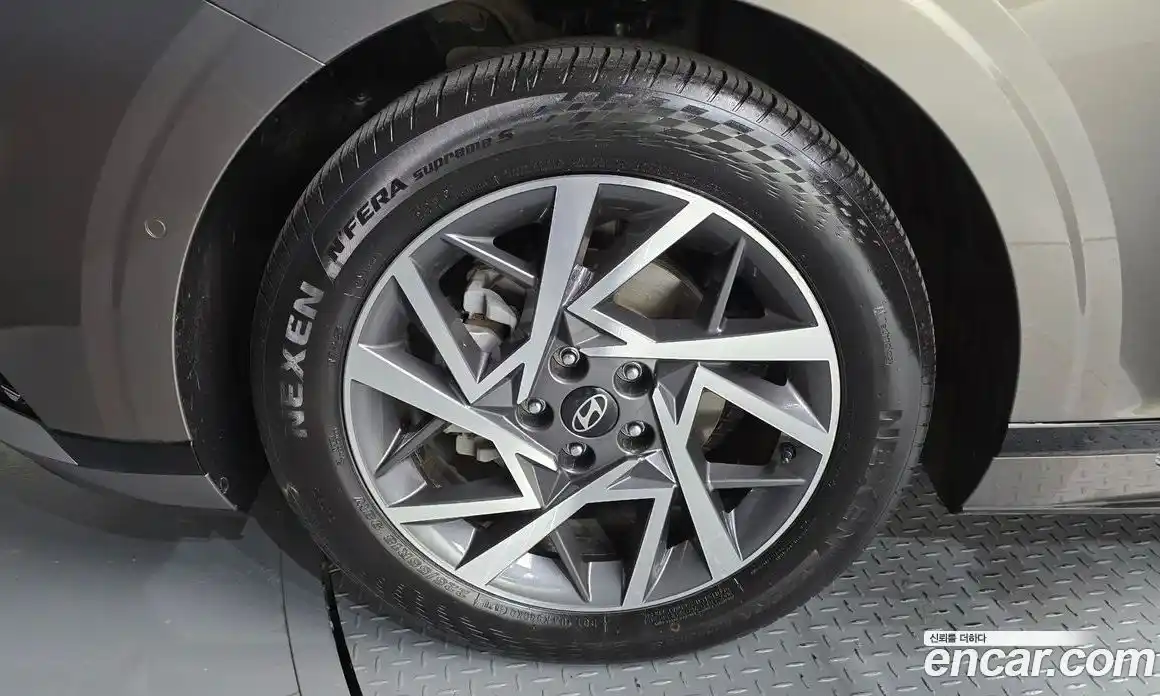 Hyundai Grandeur 2024 1.6 автомат (гидро), фото 5