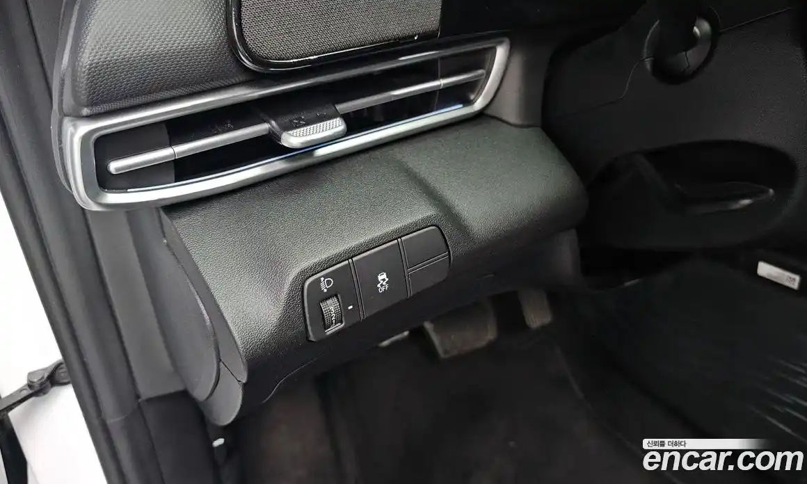 Hyundai Avante 2025 1.6 автомат (гидро), фото 18