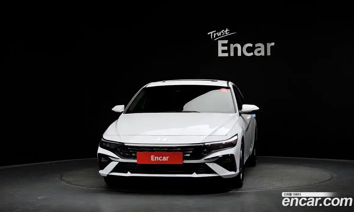 Hyundai Avante 2025 1.6 автомат (гидро), фото 3