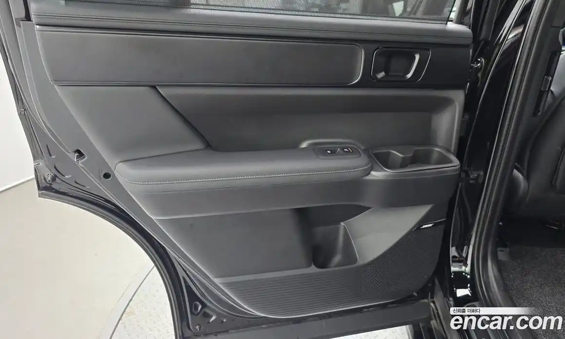 Hyundai Santa Fe 2025 1.6 автомат (гидро), фото 15