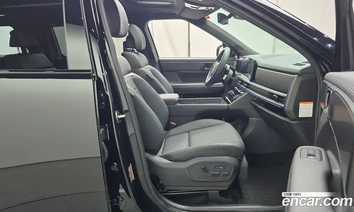 Hyundai Santa Fe 2025 1.6 автомат (гидро), фото 16
