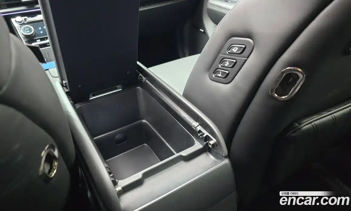 Hyundai Santa Fe 2025 1.6 автомат (гидро), фото 25