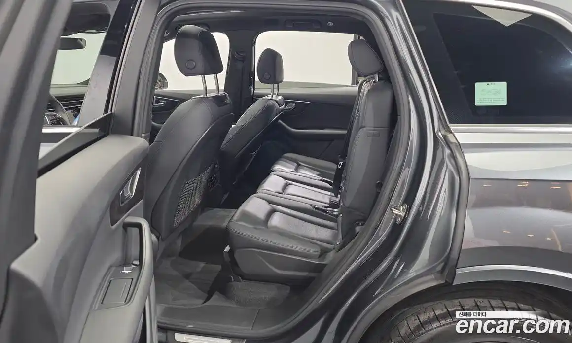 Audi Q7 2022 3.0 автомат (гидро), фото 17