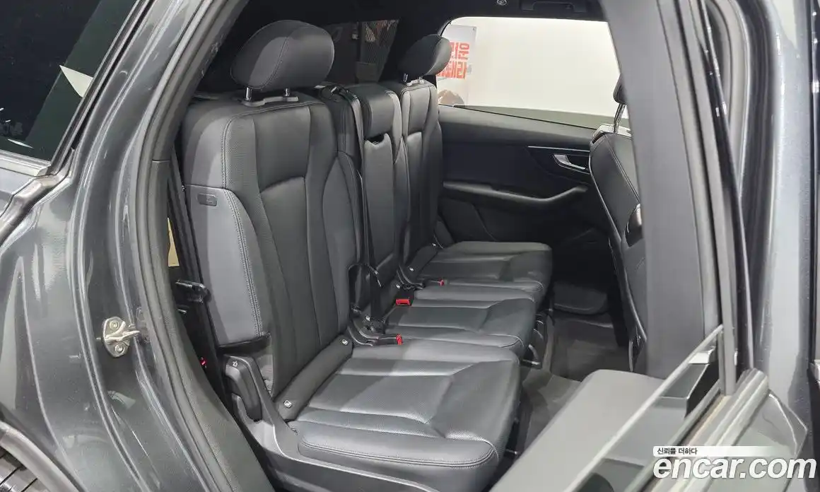 Audi Q7 2022 3.0 автомат (гидро), фото 18