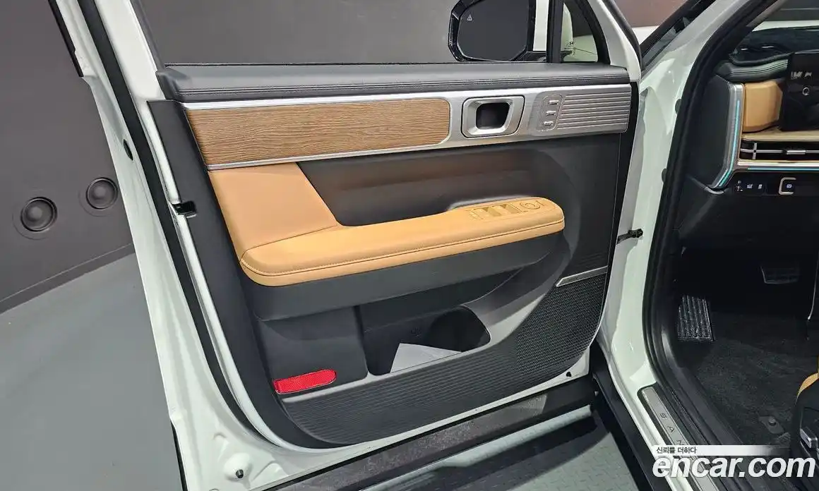 Hyundai Santa Fe 2024 1.6 автомат (гидро), фото 14