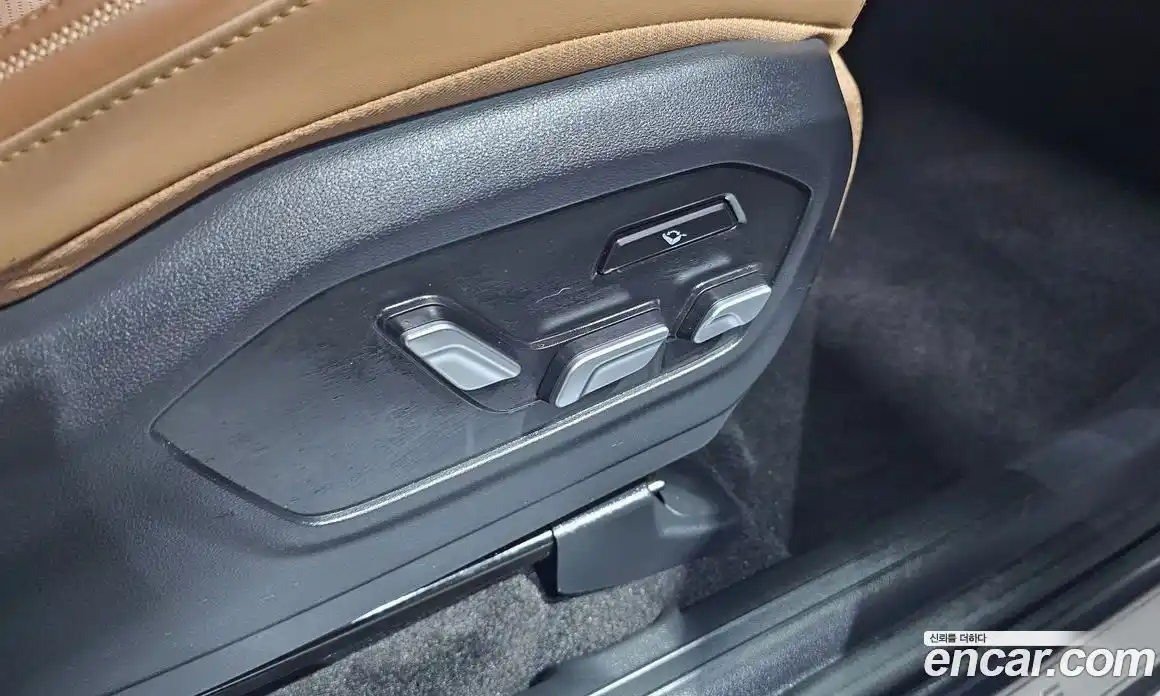 Hyundai Santa Fe 2024 1.6 автомат (гидро), фото 30