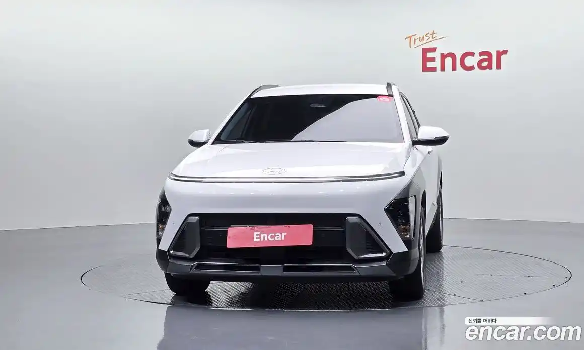 Hyundai Kona 2024 1.6 автомат (гидро), фото 3