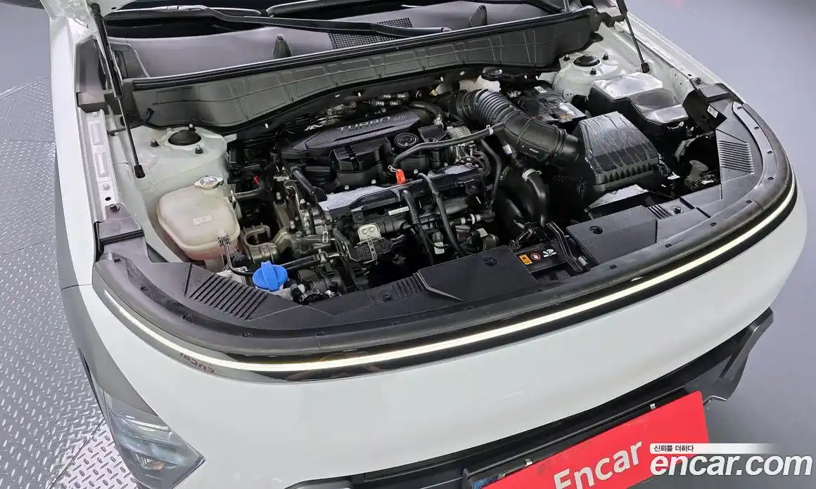 Hyundai Kona 2024 1.6 автомат (гидро), фото 6