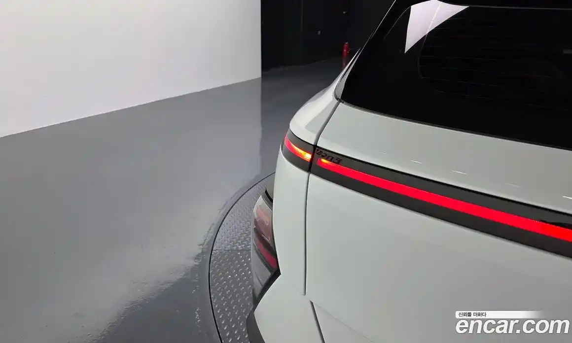 Hyundai Kona 2024 1.6 автомат (гидро), фото 9