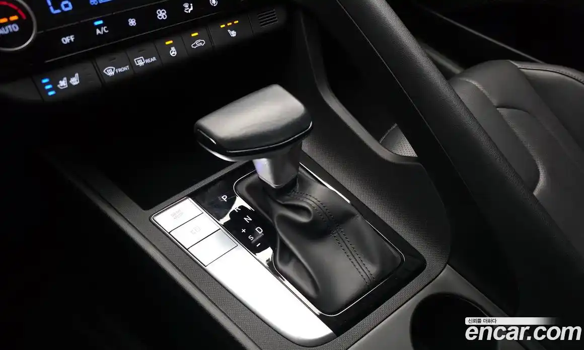 Hyundai Avante 2021 1.6 автомат (гидро), фото 12
