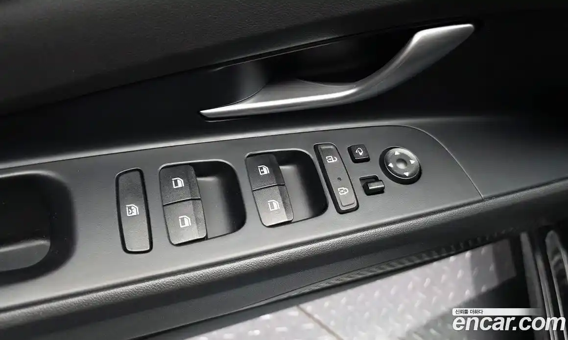 Hyundai Avante 2021 1.6 автомат (гидро), фото 30