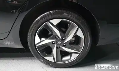 Hyundai Avante 2021 1.6 автомат (гидро), миниатюра 5