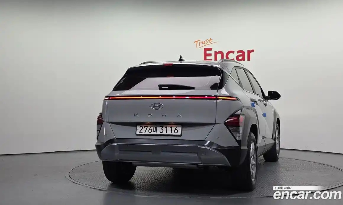 Hyundai Kona 2023 1.6 автомат (гидро), фото 4