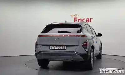 Hyundai Kona 2023 1.6 автомат (гидро), миниатюра 4