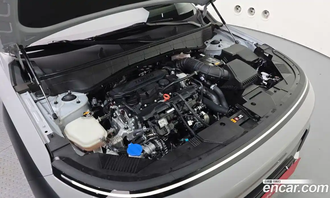 Hyundai Kona 2023 1.6 автомат (гидро), фото 6